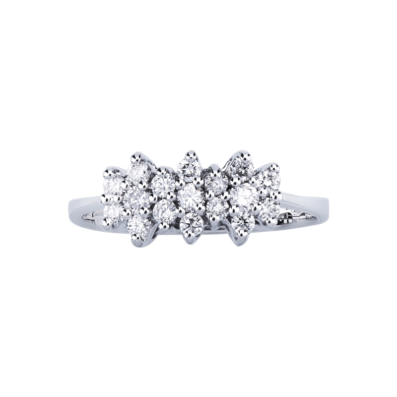 Illusion ring with 3 diamond flowers