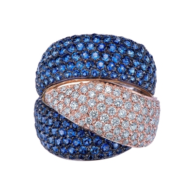White and rosé gold band ring with diamonds and blue sapphires 