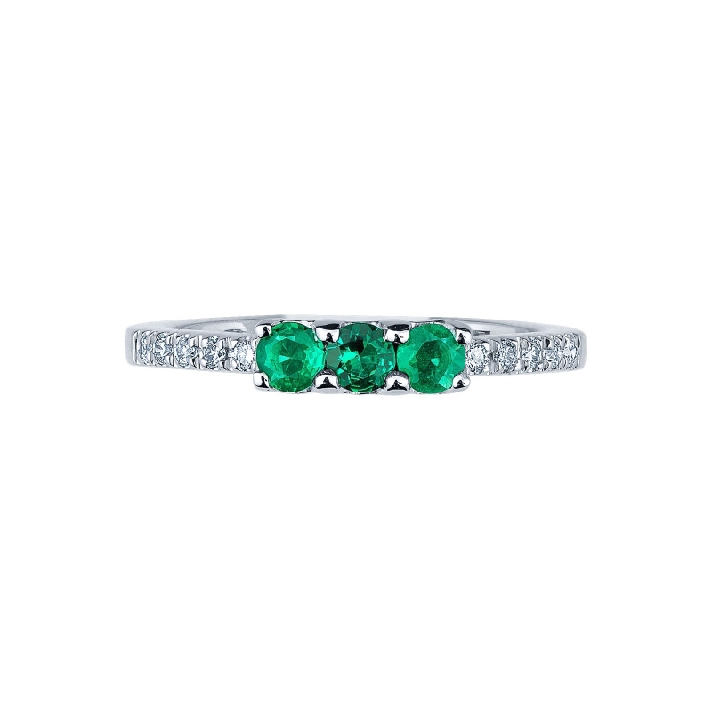 White gold 18k trilogy ring with emeralds and diamonds 