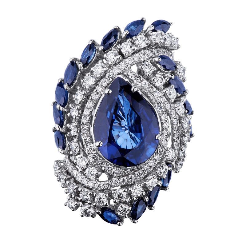 18k white gold halo with blue sapphires pear cut and diamonds