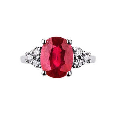 Ring with central ruby and diamonds white gold 18k