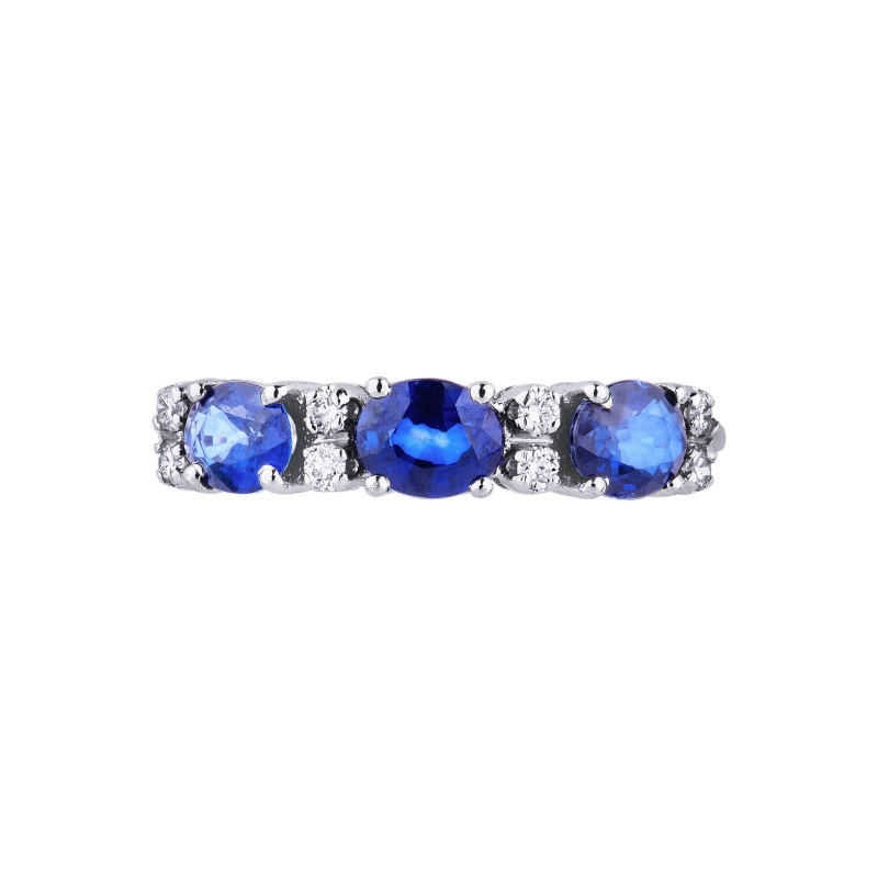 Anello in oro bianco 18k con diamanti e 3 zaffiri blu taglio ovale