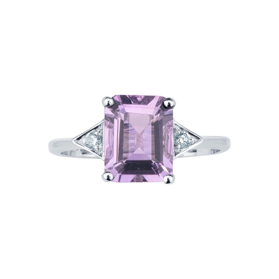 18k white gold ring with an amethyst and lateral diamonds 