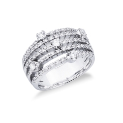 18k white gold fancy ring with diamonds