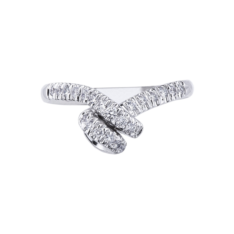 White gold 18k ring with a knot of diamonds 
