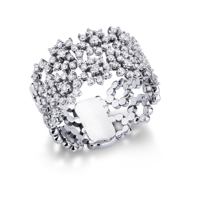 White gold 18k embroided band ring with diamonds 