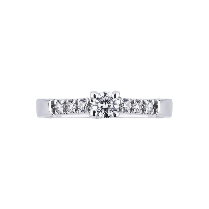 White gold 18k solitaire type ring with diamonds