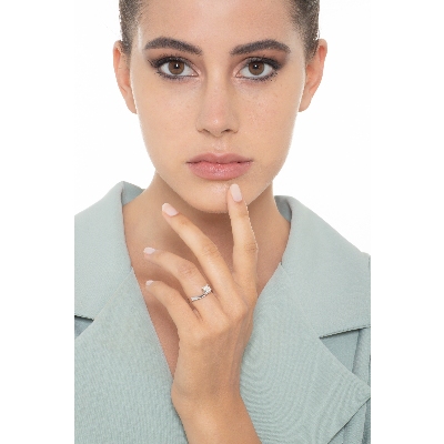 Anello fidanzamento Infinito Oro Bianco 0,70 ct 