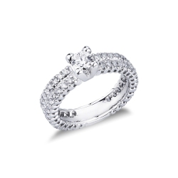 Solitaire type ring with diamonds band 
