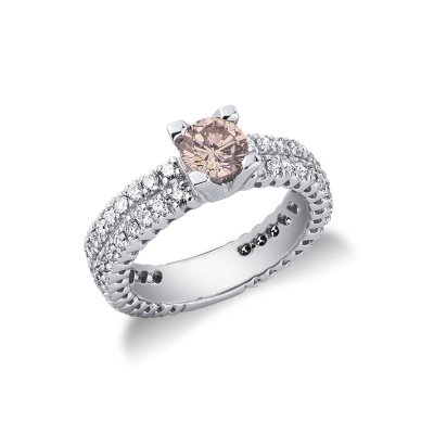 18k white gold rinh with a central brown diamond 