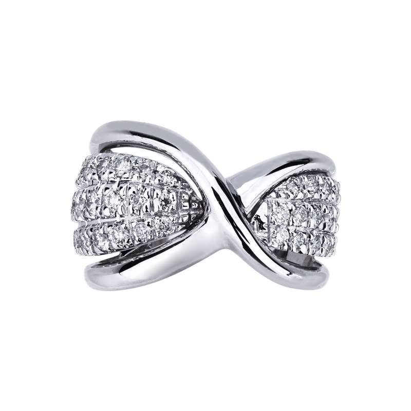 18k white gold criss cross ring with diamonds 