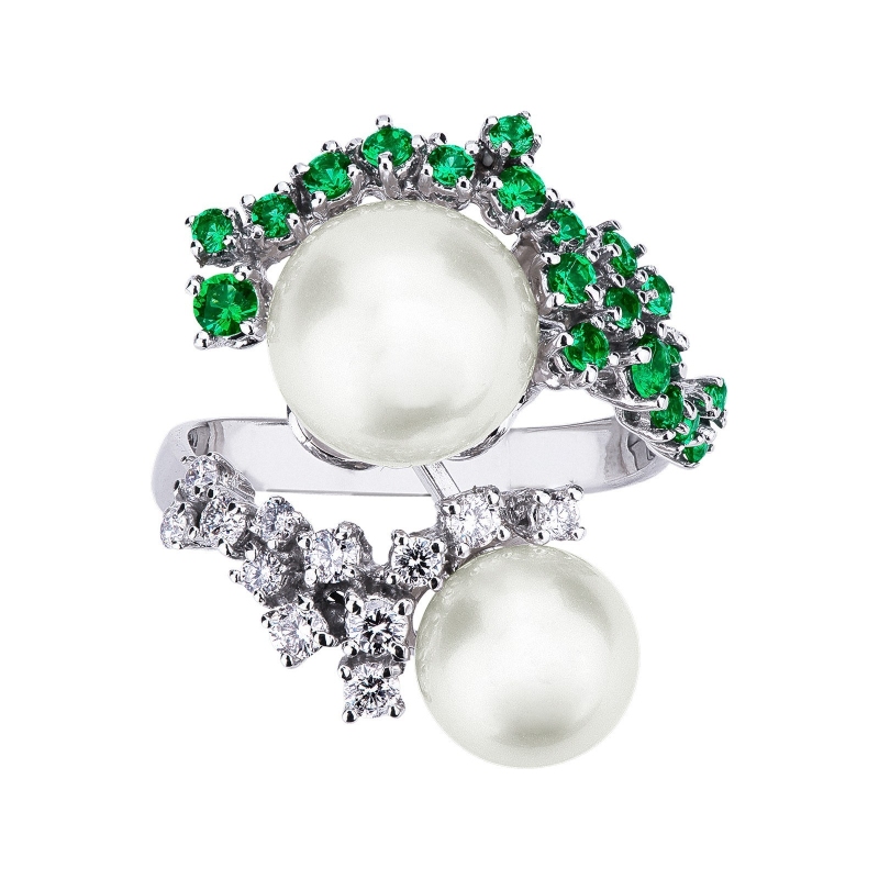 White gold 18k ring with pearls, emeralds and diamonds 