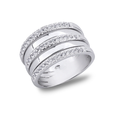 Band ring in 18k white gold with 3 rows of diamonds 