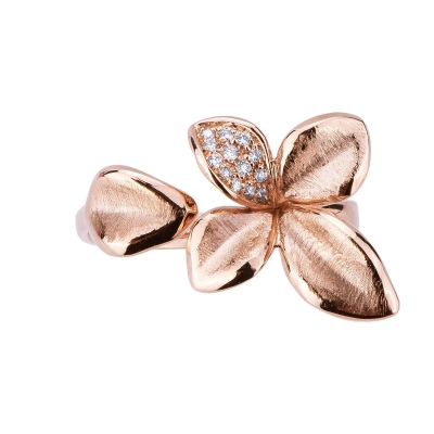 Rosé gold 18k flower ring with diamonds