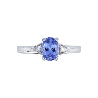 White gold 18k ring with tanzanite oval cut and lateral diamonds