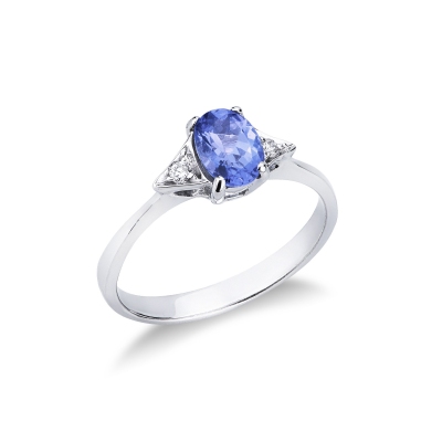 White gold 18k ring with tanzanite oval cut and lateral diamonds