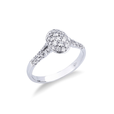 White gold 18k ring with diamonds oval pavé