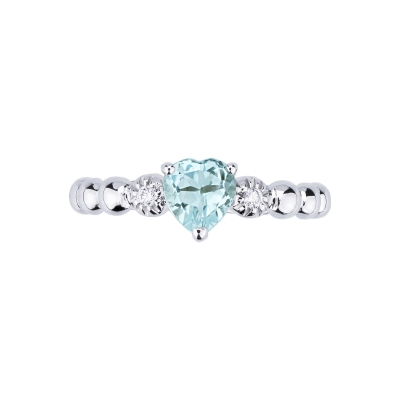 18k white gold ring with aquamarine heart cut and diamonds 