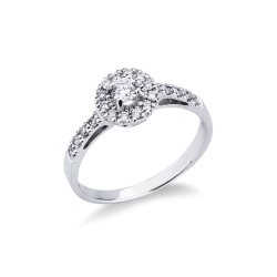 Woman diamond ring in white gold 18k