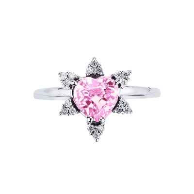 White gold 18k ring with a central pink sapphire heart cut and six diamonds' petals