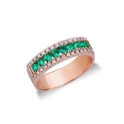 Rosé gold 18k band ring with emeralds and diamonds 