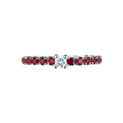 White gold 18k ring with a central diamond and rubies 