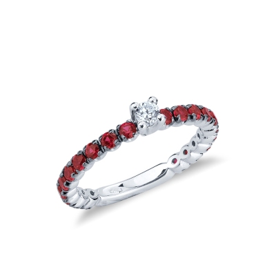 White gold 18k ring with a central diamond and rubies 