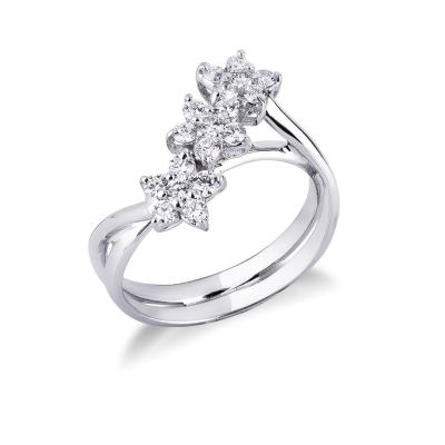 White gold 18k ring with three diamonds flowers 
