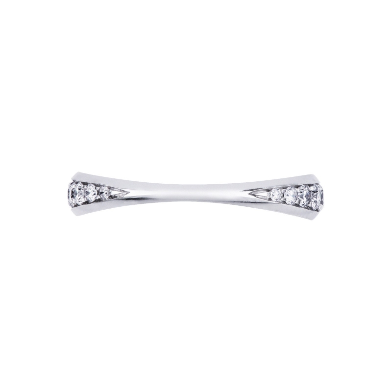 18k white gold ring with diamonds 