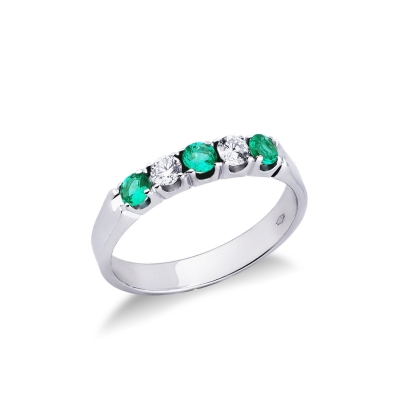 5 stones half eternity ring with diamonds and emeralds
