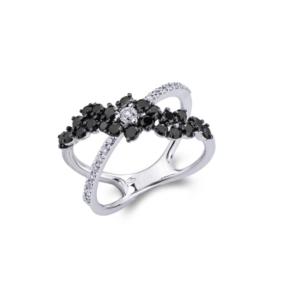 Criss cross ring in white gold 18k with black and white diamonds 