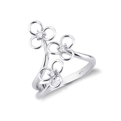 White gold 18k ring with three flowers and diamonds 