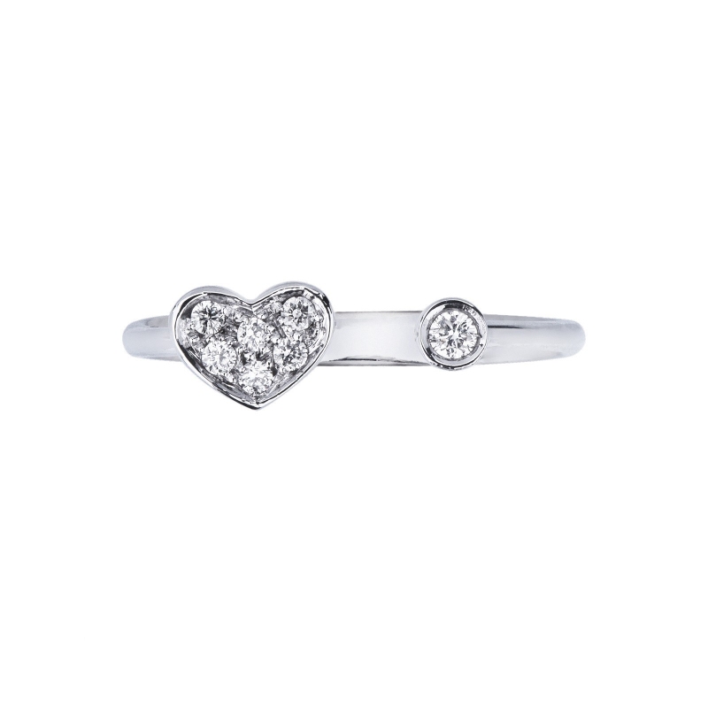18k white gold ring with diamonds heart
