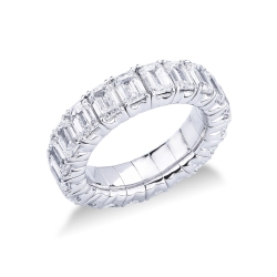 White gold 18k soft link eternity ring with diamonds emerald cut 