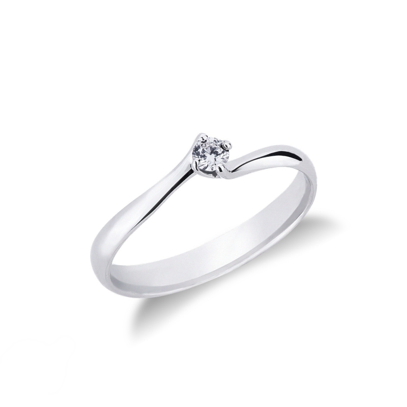 4 claw solitaire with a 0,10 ct diamond white gold 18k
