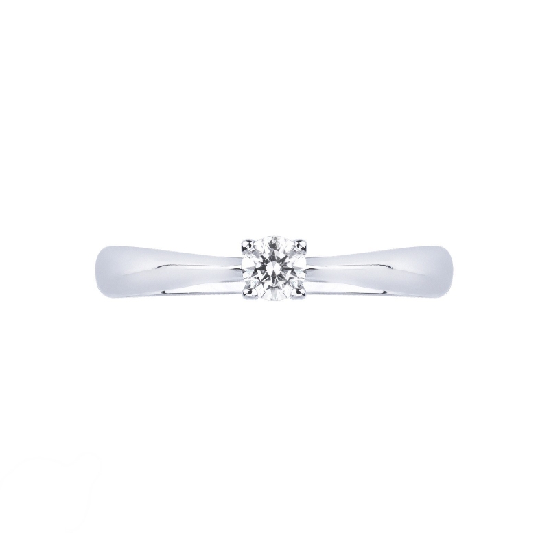 4 claw solitaire ring linear pattern model with a 0,15 ct diamond 