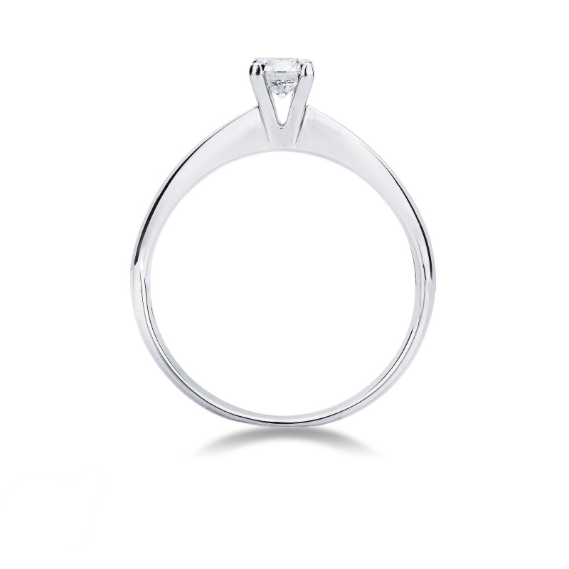 4 claw solitaire ring with a 0,30 ct diamond 