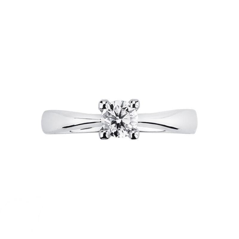 White gold 18k 4 claw solitaire ring with a 0,40 ct diamond