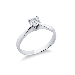 White gold 18k 4 claw solitaire ring with a 0,40 ct diamond