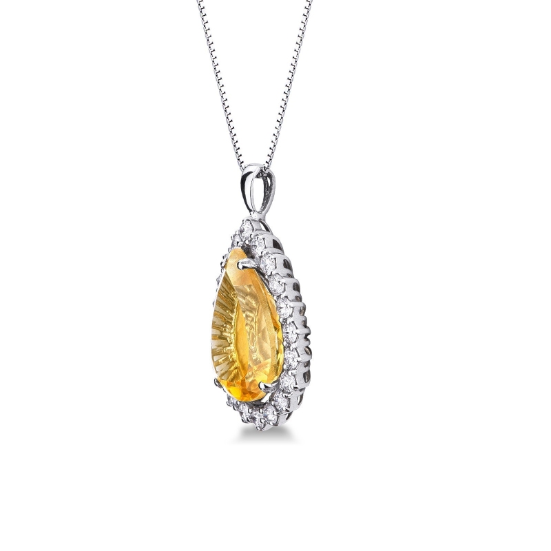 Necklace with pendant composed by a pear cut citrine and diamonds