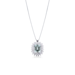 Necklace with emerald cut aquamarine crowned by diamonds
