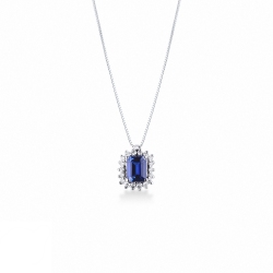 Necklace with pendant, central emerald cut blue sapphire cowned by diamonds