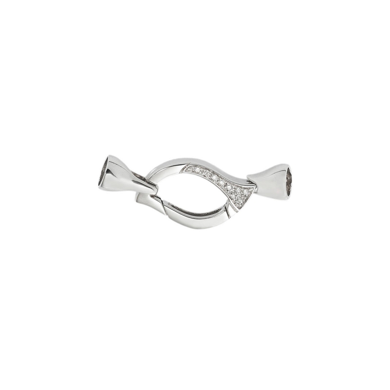 Fancy pearl necklace closure with diamonds