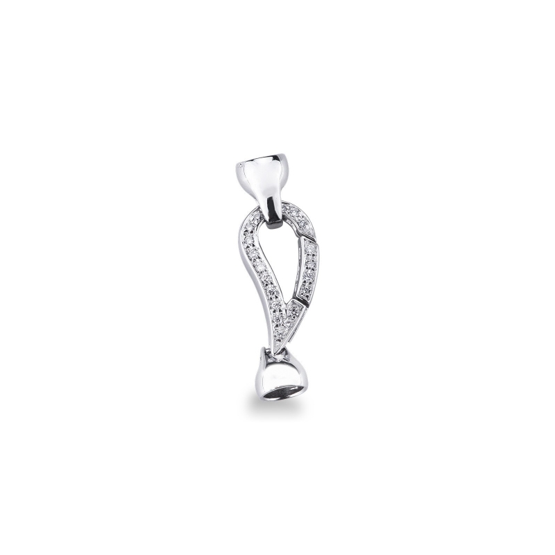 18k white gold pearl necklace closure with diamonds
