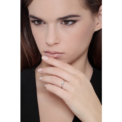 Solitario a 4 punte in oro bianco 18k con Diamante ct. 0,40