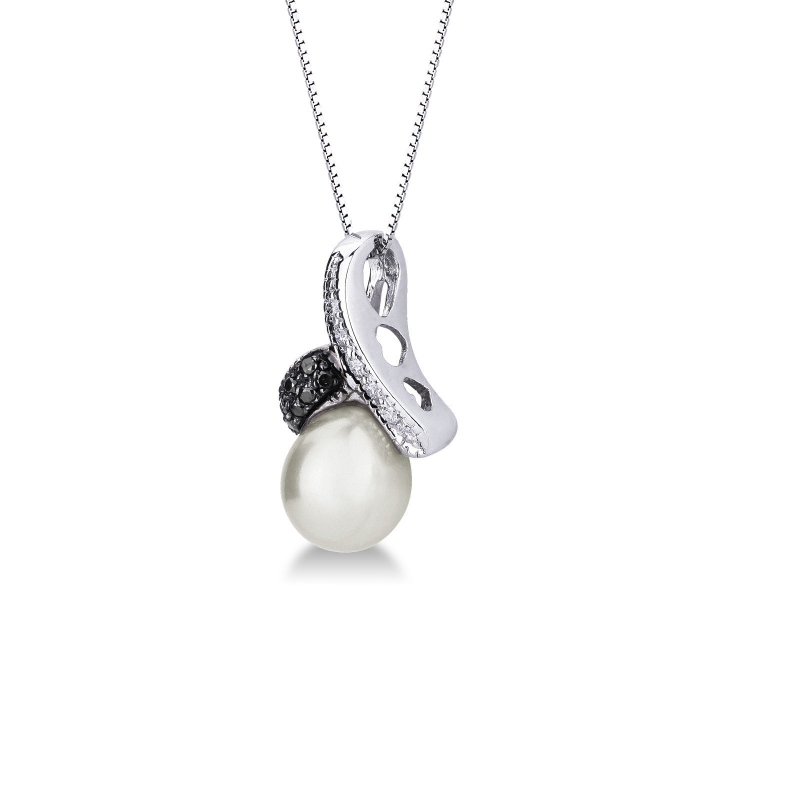 Necklace in 18k white gold with a pendant with a pearl and black and white diamonds