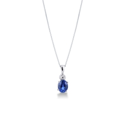 White gold 18k necklace with oval sapphire and diamond