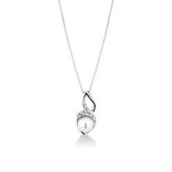 18k white gold necklace with diamonds and one pearl