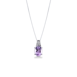 Oval Amethyst pendant with diamonds