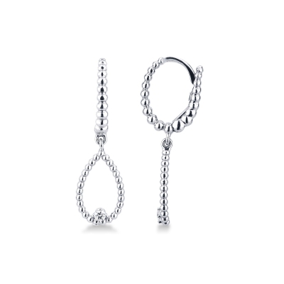 18k white gold drop earrings with pear shaped pendants with diamonds 